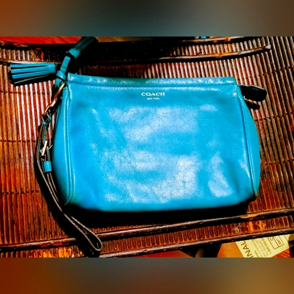 Vintage Tassel Turquoise Clutch sling wrist bag length 8.5in,width 6 in, zipper - Picture 6 of 7